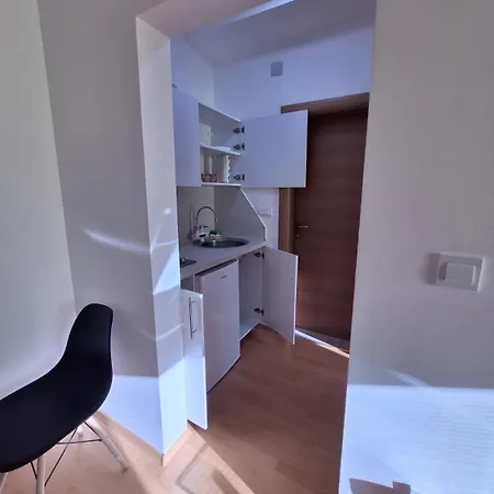 Dm Apartment *